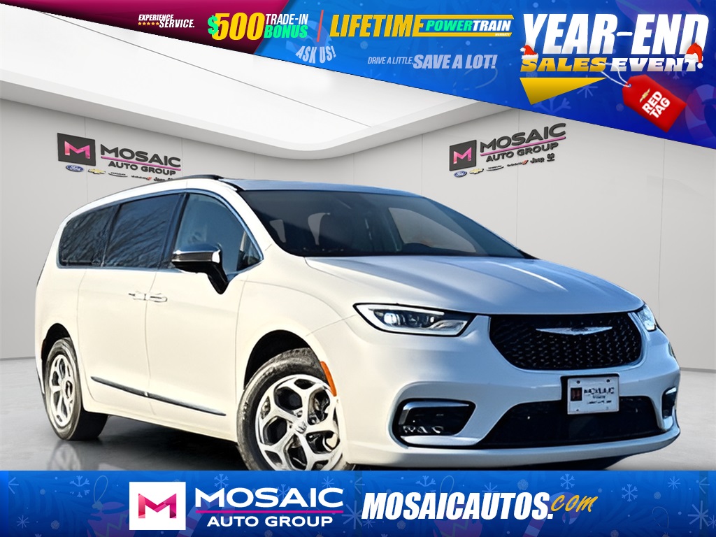 Used 2023 Chrysler Pacifica Limited Vans