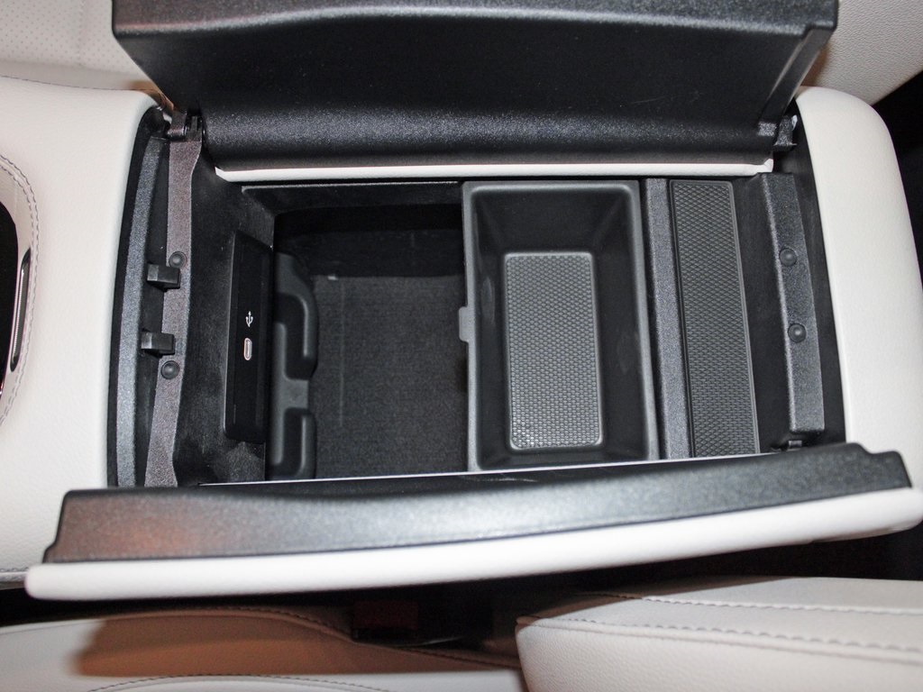 used 2026 Mercedes-Benz GLE car, priced at $65,489