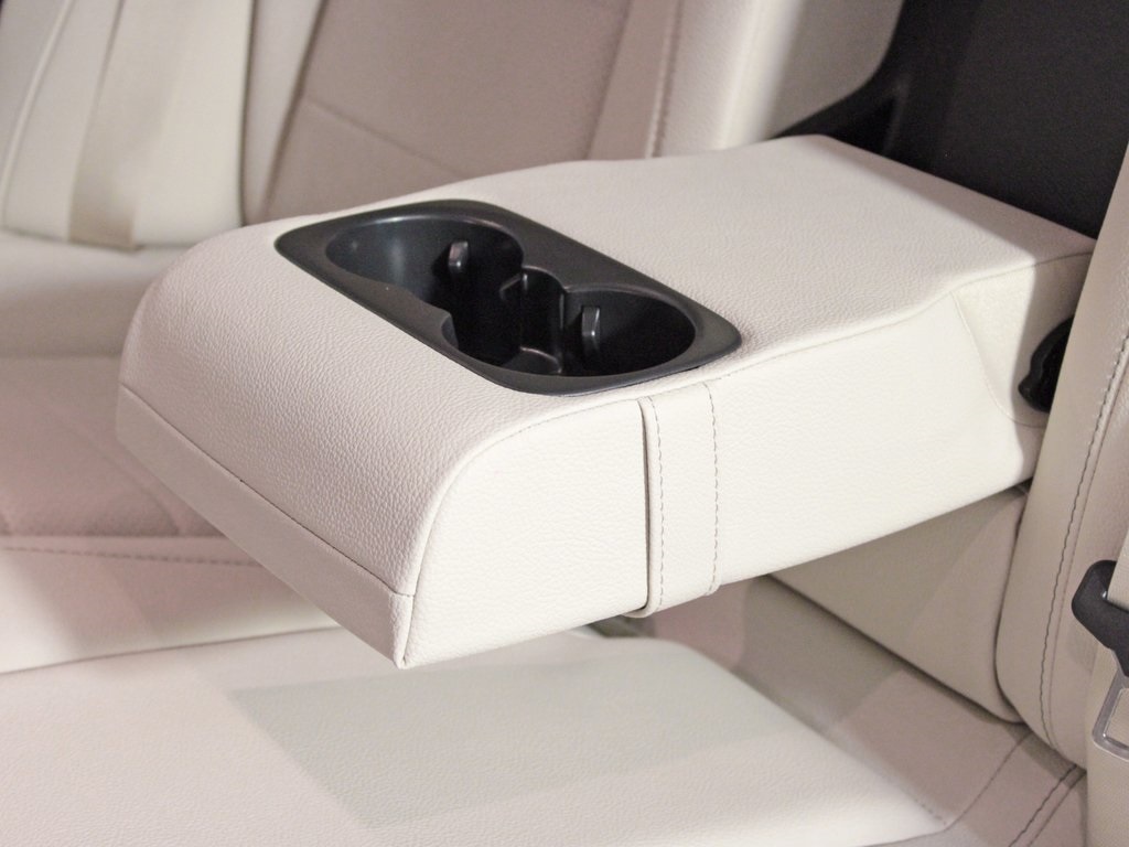 used 2026 Mercedes-Benz GLE car, priced at $65,489