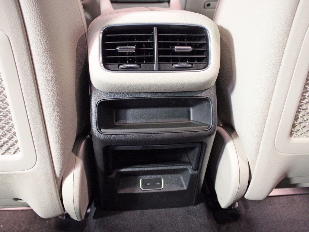 used 2026 Mercedes-Benz GLE car, priced at $65,489