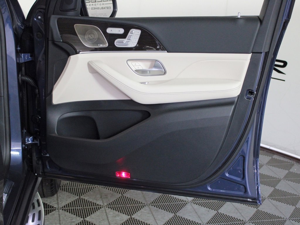 used 2026 Mercedes-Benz GLE car, priced at $65,489