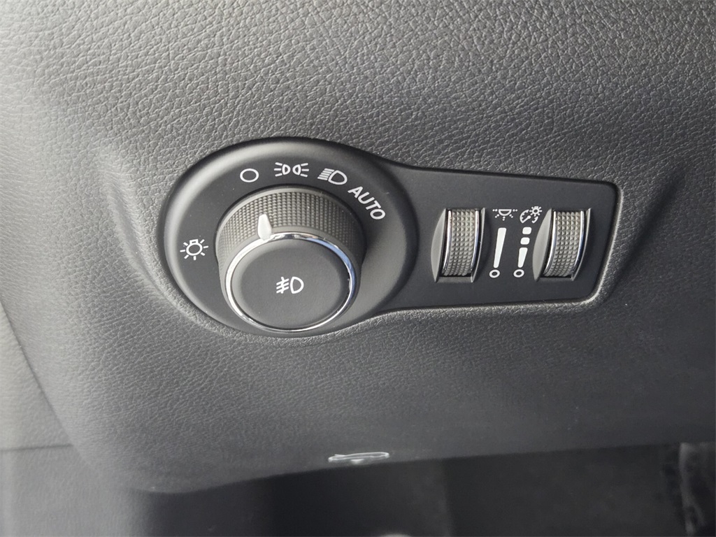 new 2026 Jeep Compass car, priced at $25,305