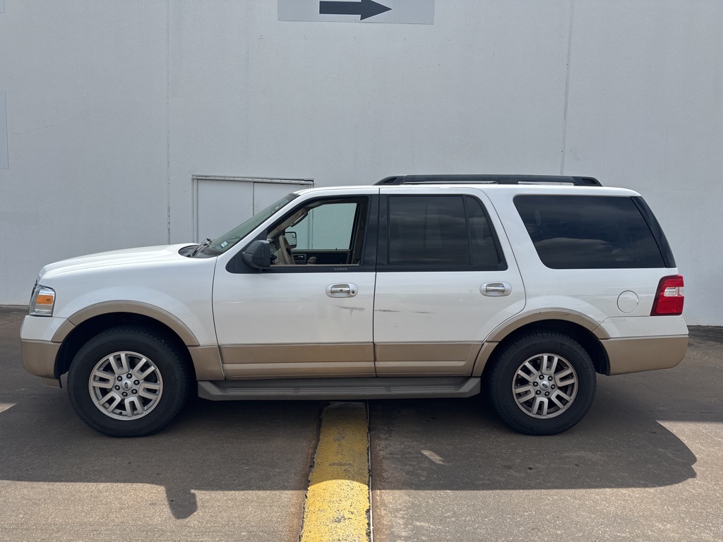 2014 Ford Expedition XLT photo 2