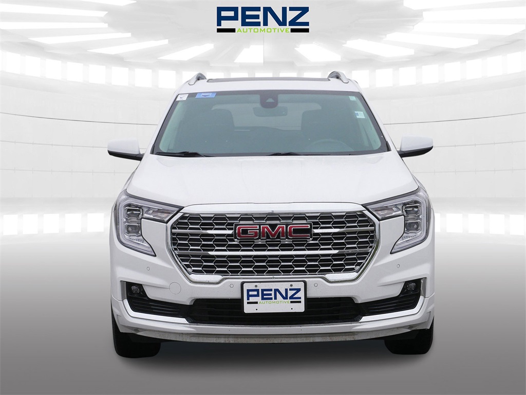 Used 2022 GMC Terrain Denali with VIN 3GKALXEV7NL272245 for sale in Rochester, Minnesota