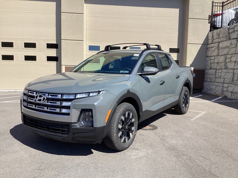 2026 Hyundai Santa Cruz SEL photo 2