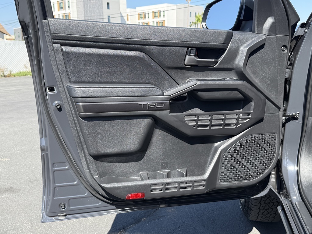 2025 Toyota Tacoma TRD Off-Road 4x4 Double Cab photo 16