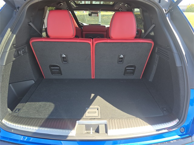 2026 Acura MDX SH-AWD A-Spec Advance photo 8