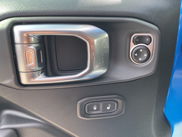 2025 Jeep Wrangler Sport S photo 5