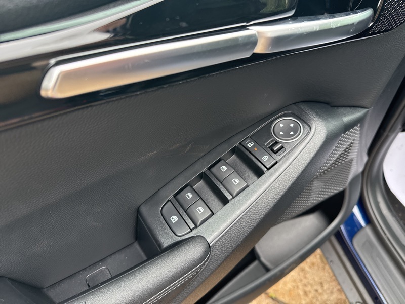 2026 Kia Seltos EX photo 22