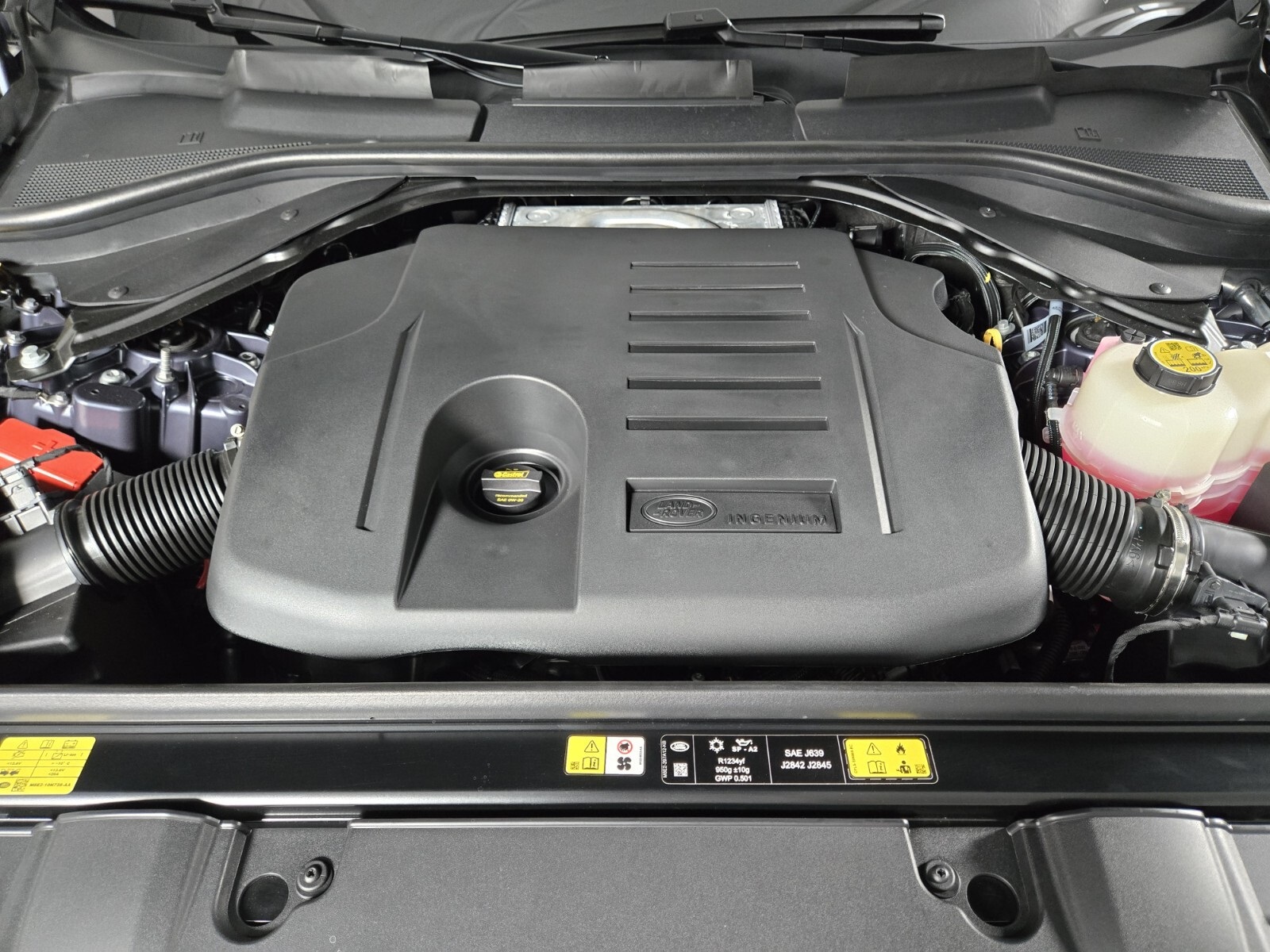2025 Land Rover Range Rover SE photo 22