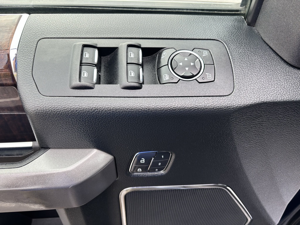 Photo of 2016 Ford F-150 Platinum in Jacksonville, NC - 16,  2016 Ford F-150 Platinum:16938G