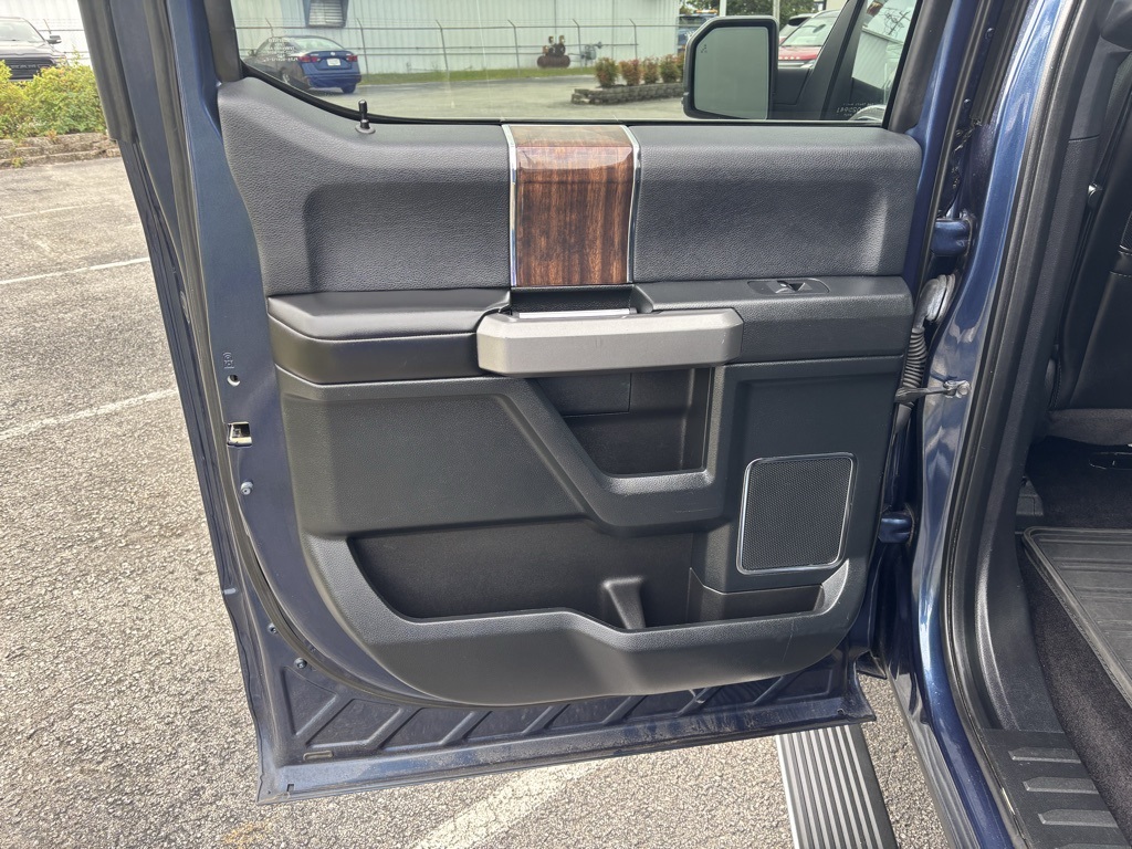 Photo of 2016 Ford F-150 Platinum in Jacksonville, NC - 32,  2016 Ford F-150 Platinum:16938G