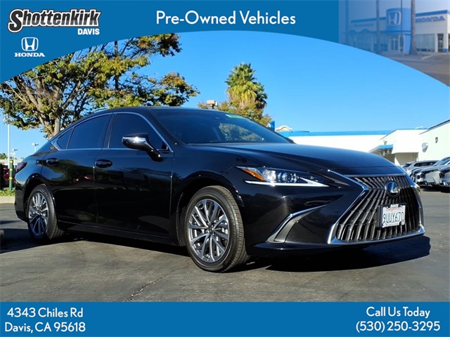 2025 Lexus ES 350's photo
