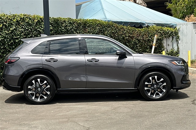 2026 Honda HR-V EX-L photo 3
