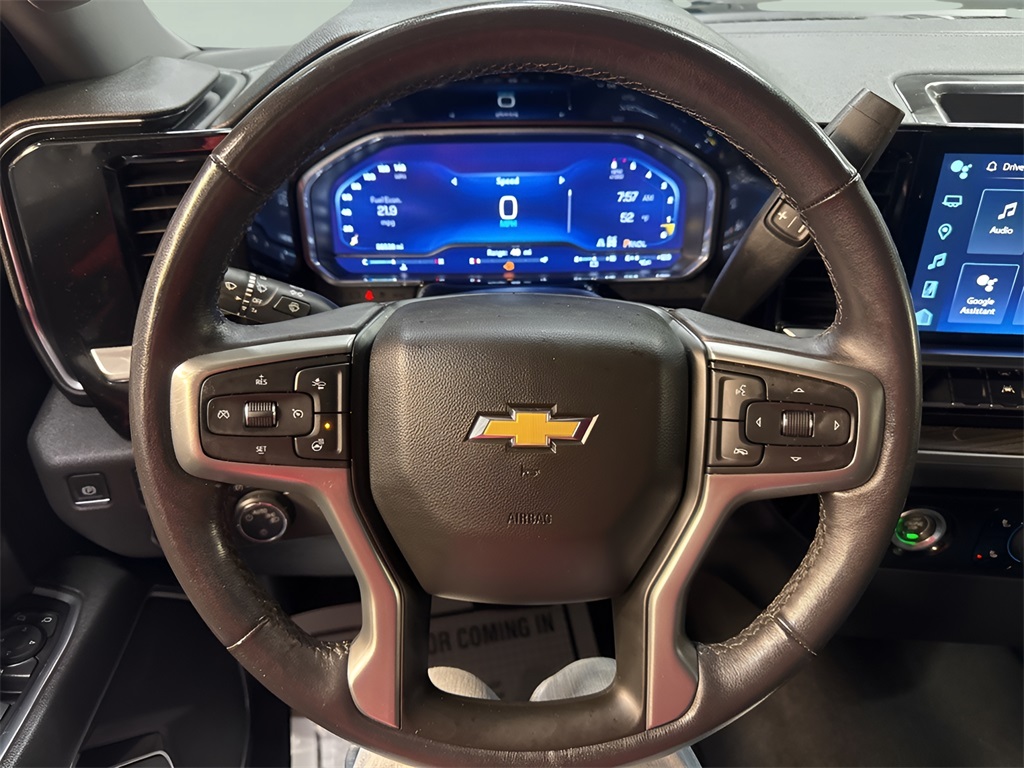 2022 Chevrolet Silverado 1500 LT photo 4