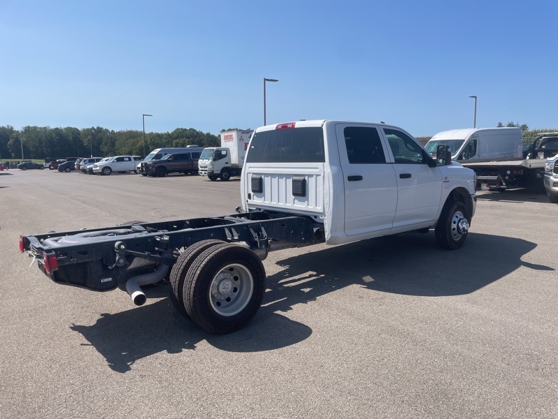 2026 Ram 3500 Tradesman photo 3