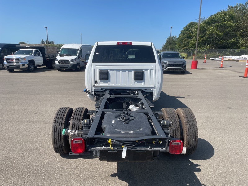 2026 Ram 3500 Tradesman photo 4