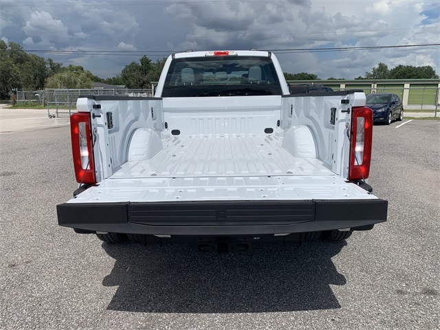 2025 Oxford White Ford Super Duty F-350 DRW XL 4X4 Truck