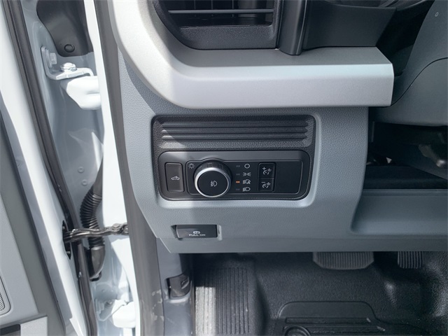 2025 Oxford White Ford Super Duty F-350 DRW XL 4X4 Truck