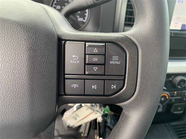 2025 Oxford White Ford Super Duty F-350 DRW XL 4X4 Truck