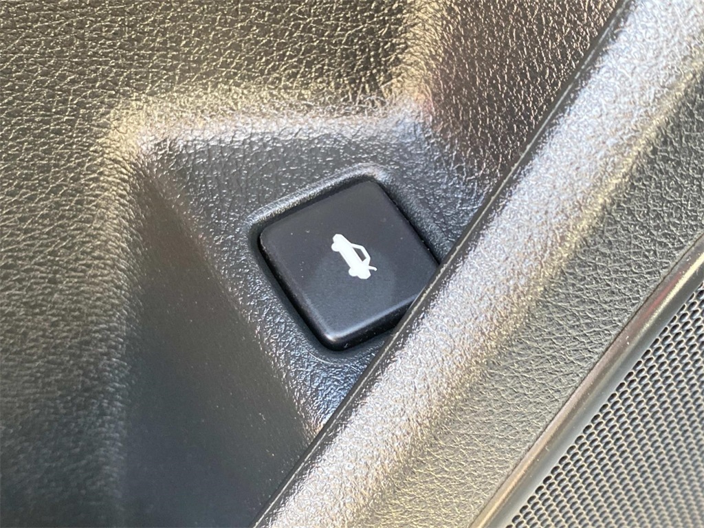 2019 Lunar Silver Metallic Honda Civic Sedan LX FWD Sedan