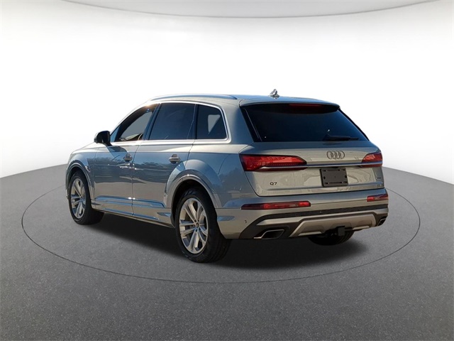new 2026 Audi Q7 car, priced at $71,040
