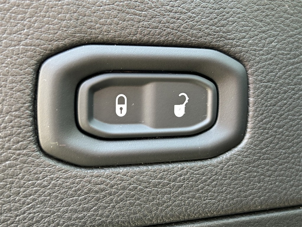 Used 2021 Jeep Wrangler SUV