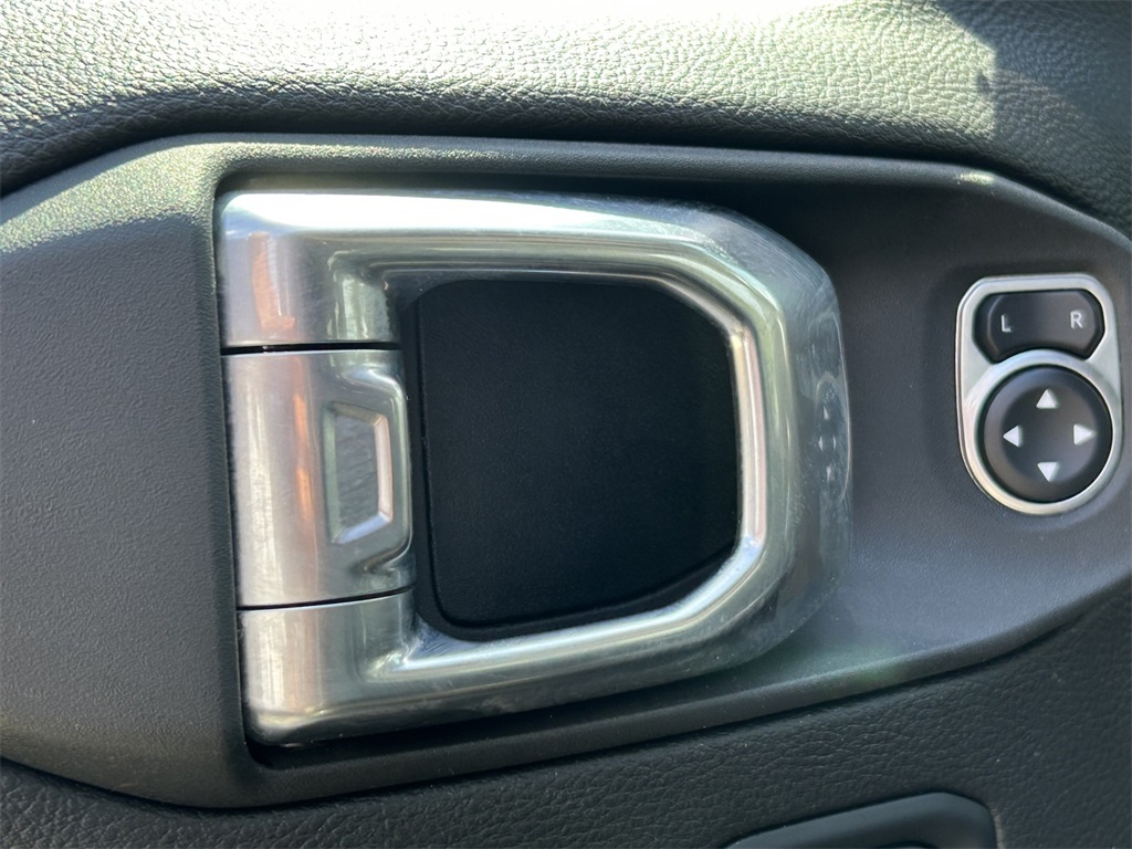 Used 2021 Jeep Wrangler SUV