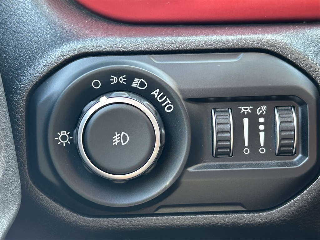 Used 2021 Jeep Wrangler SUV