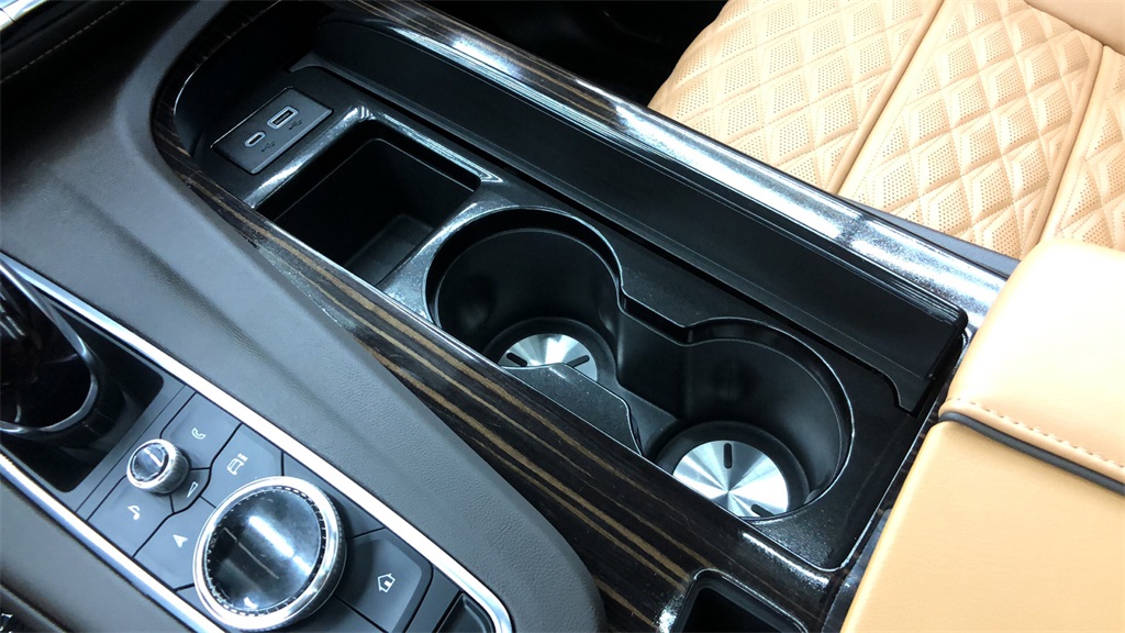 2022 Cadillac Escalade - 255740