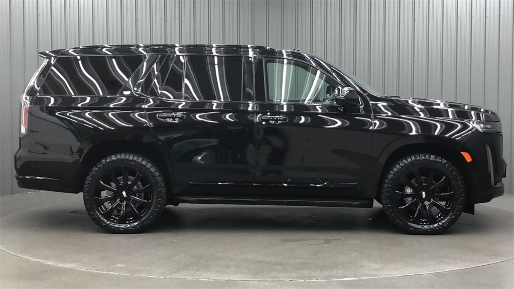 2022 Cadillac Escalade - 255740