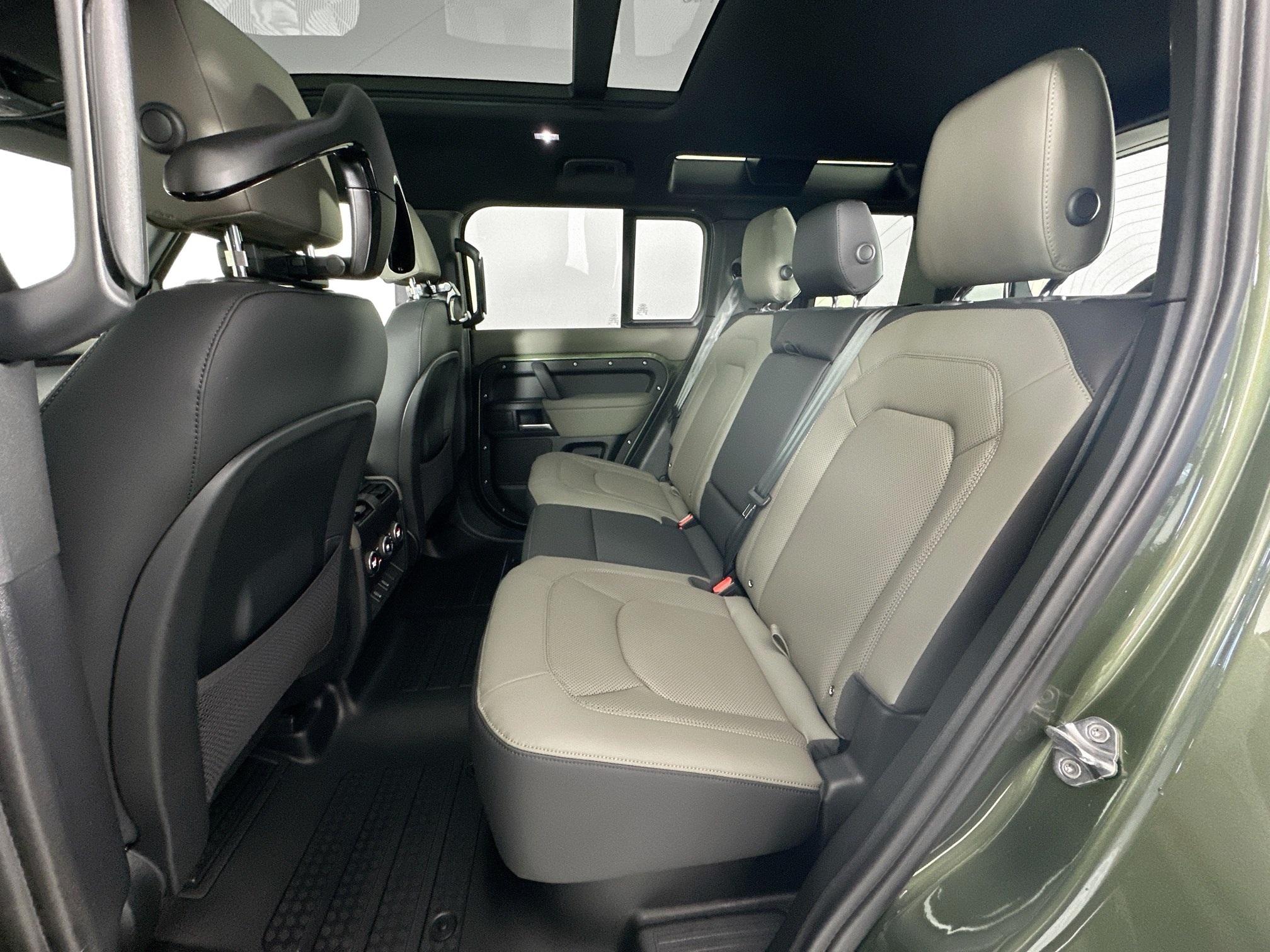 new 2026 Land Rover Defender 110 car, priced at $87,526