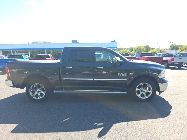 2014 Ram 1500 Laramie photo 2