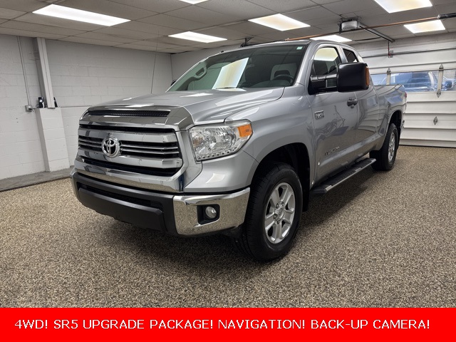 2016 Toyota Tundra SR5's photo