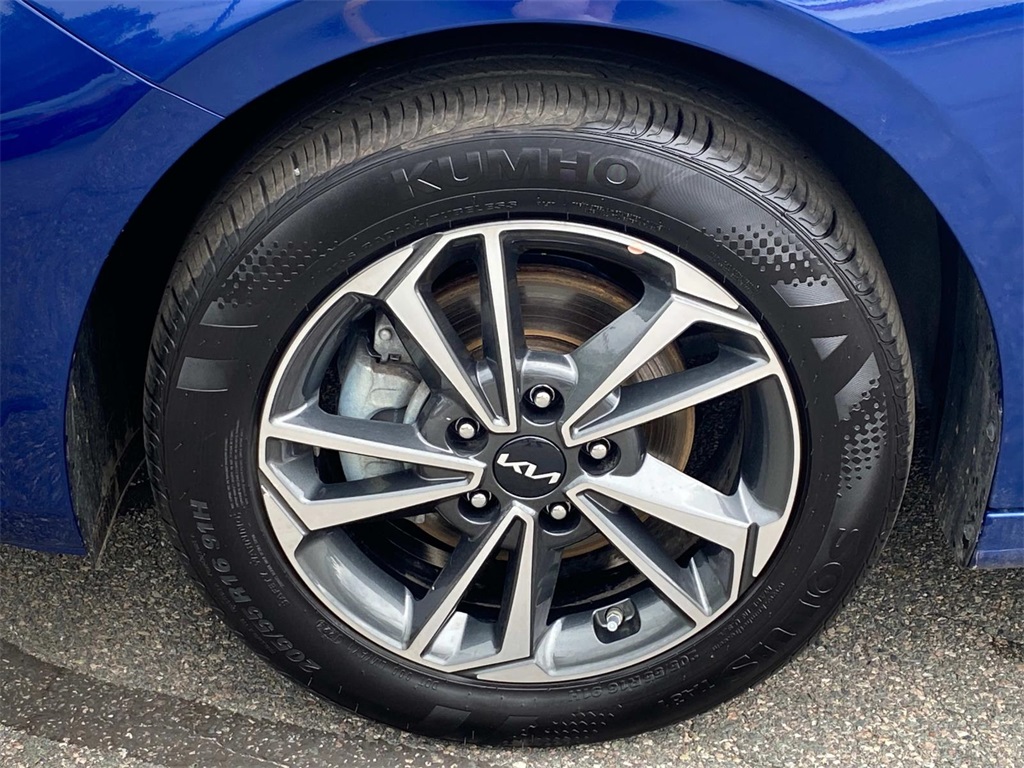 2024 Deep Sea Blue Kia Forte LXS FWD Sedan