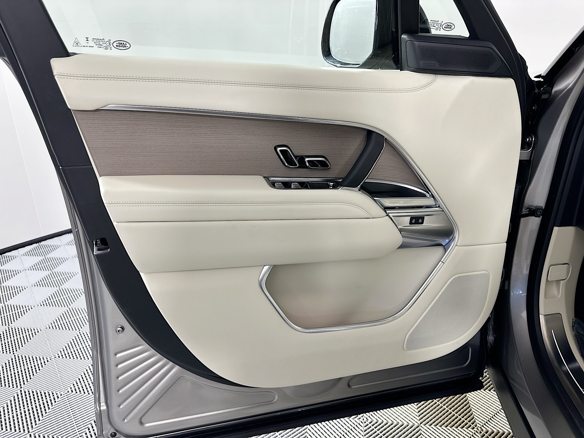 new 2026 Land Rover Range Rover car, priced at $166,195