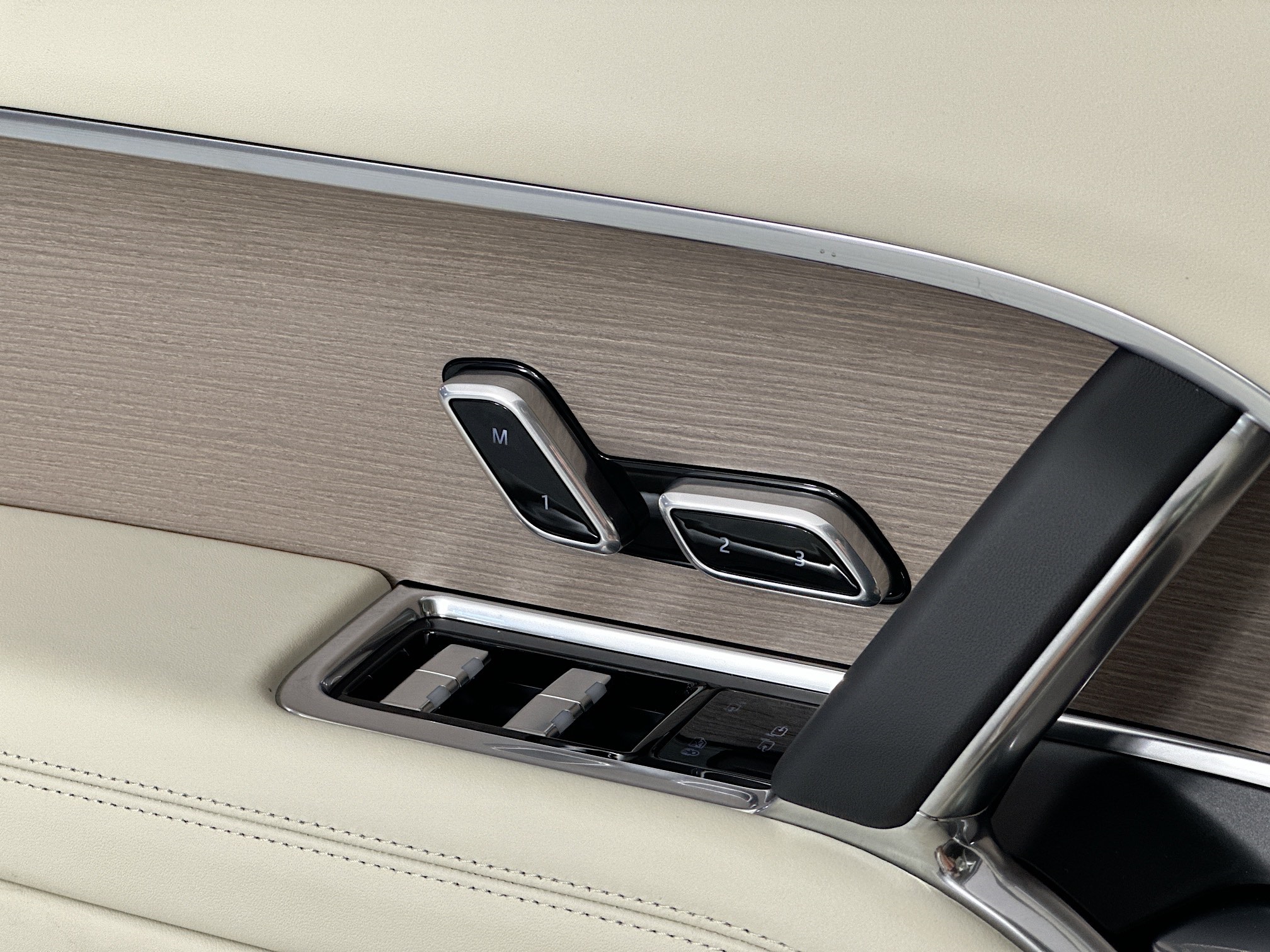 new 2026 Land Rover Range Rover car, priced at $166,195