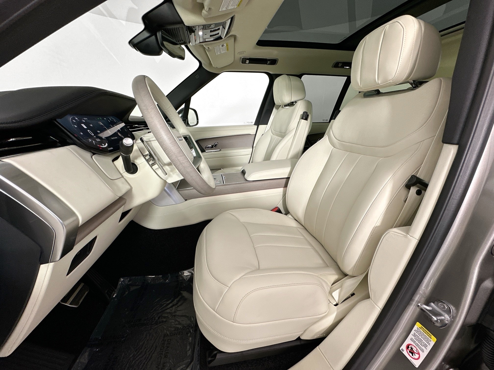 new 2026 Land Rover Range Rover car, priced at $166,195