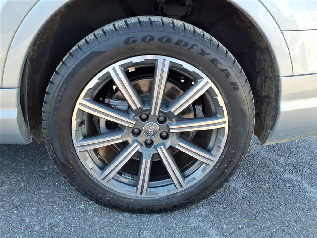 used 2017 Audi Q7 car, priced at $12,900