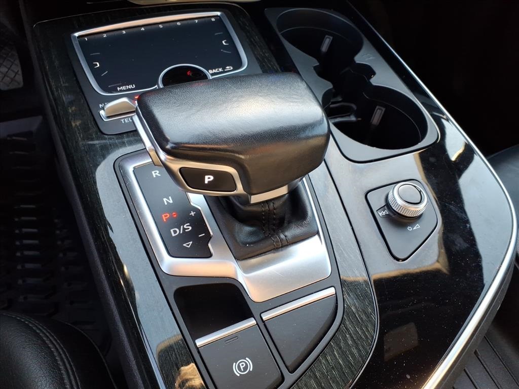 used 2017 Audi Q7 car, priced at $12,900