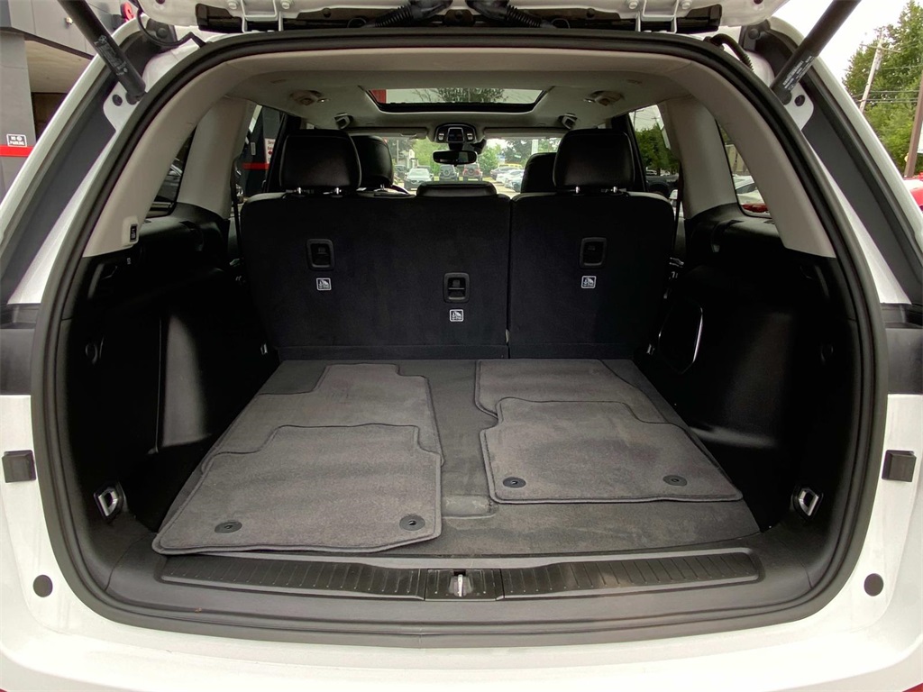 2024 Jeep Cherokee Limited 4xe photo 11