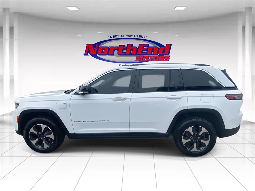 2024 Jeep Cherokee Limited 4xe photo 2