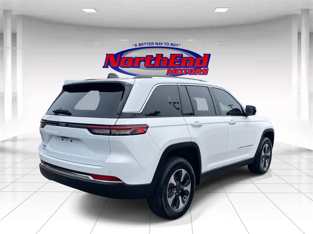 2024 Jeep Cherokee Limited 4xe photo 5