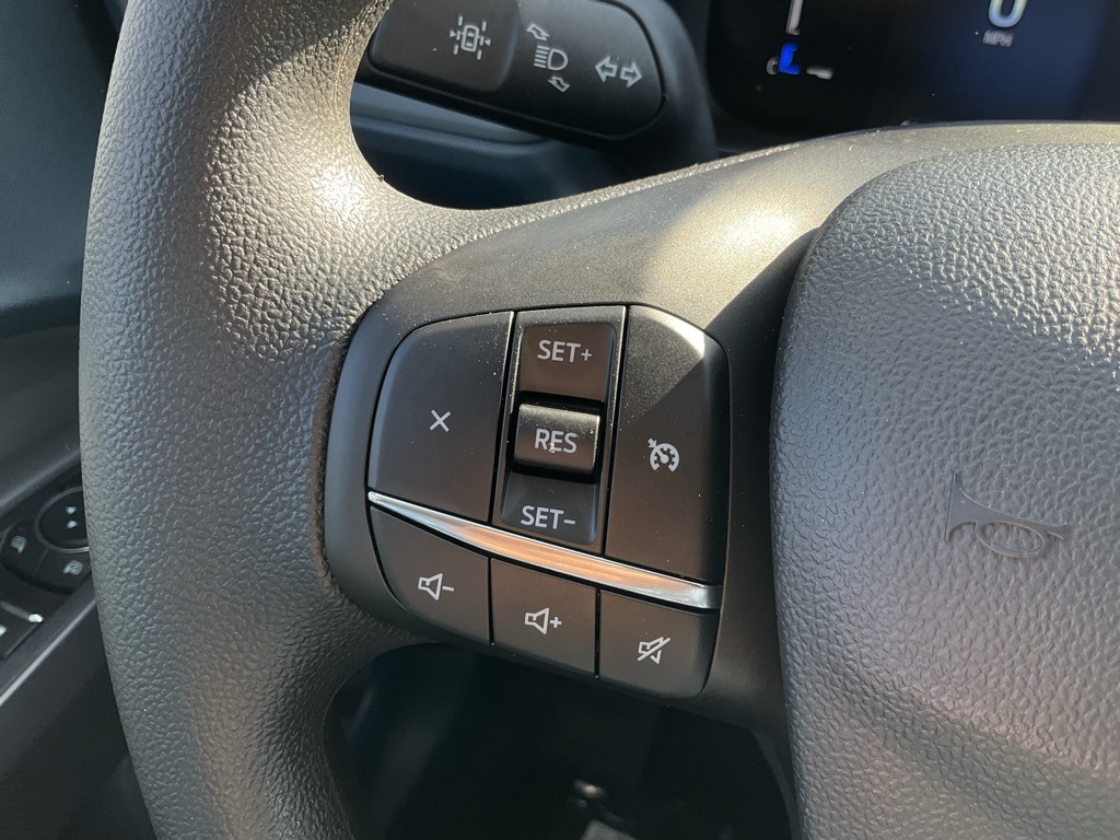 2025 Ford Maverick XL photo 4