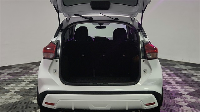 2022 Nissan Kicks S FWD 2022 Nissan Kicks S FWD