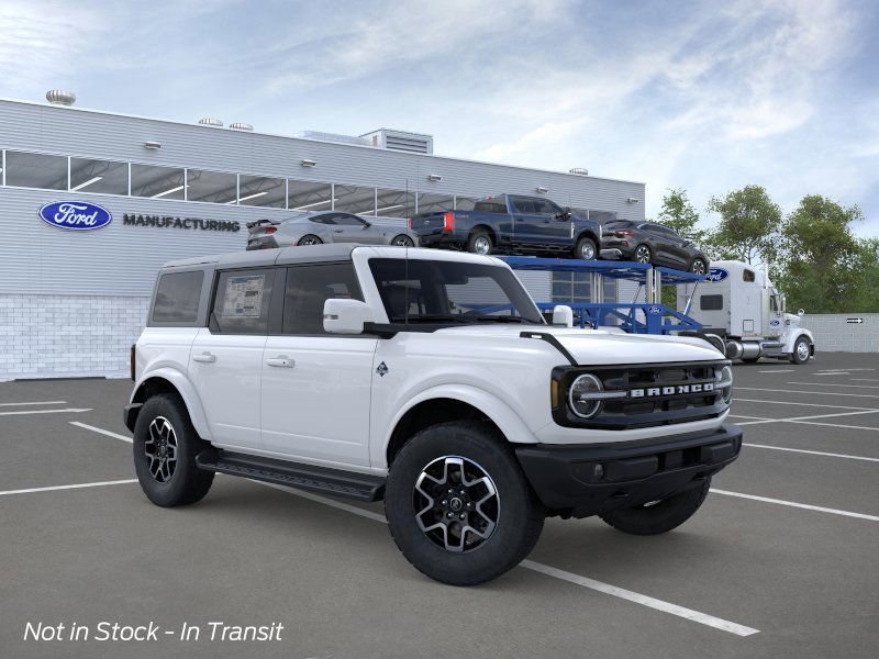 2025 Ford Bronco 4-Door Outer Banks's photo