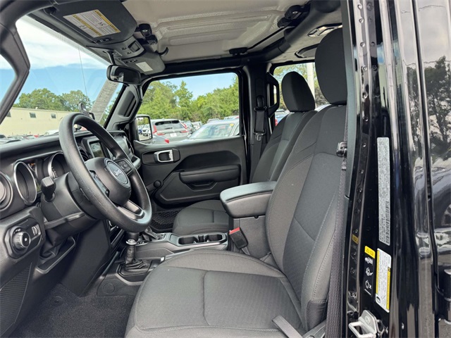 2023 Jeep Wrangler Sport photo 13