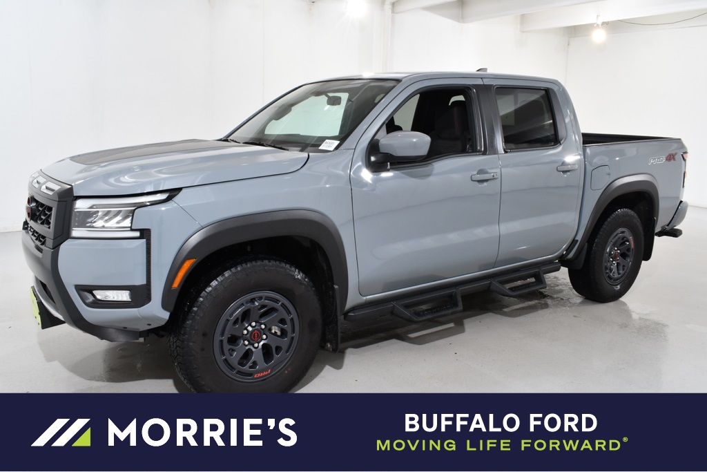 2025 Nissan Frontier PRO-4X's photo