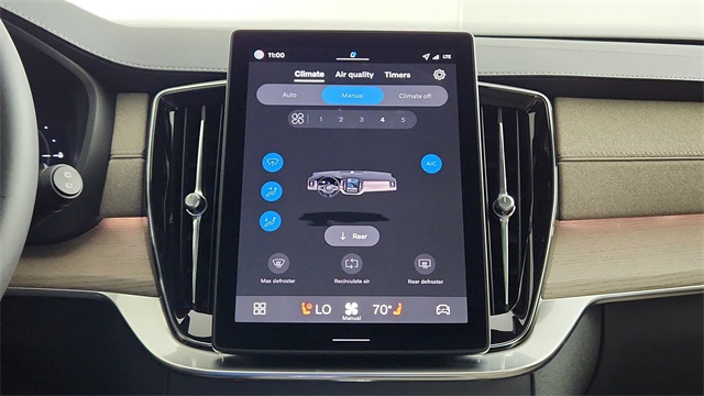 new 2026 Volvo XC90 Plug-In Hybrid car, priced at $81,875