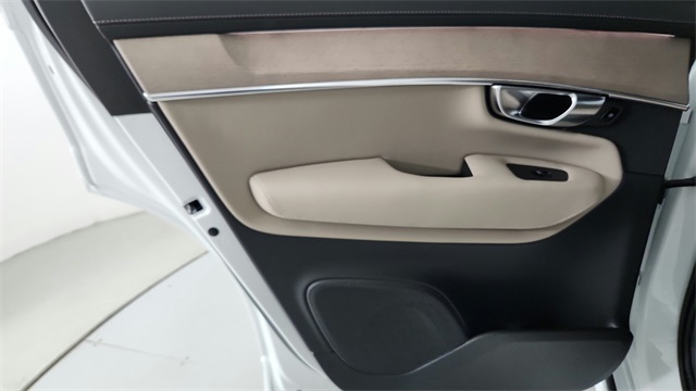 new 2026 Volvo XC90 Plug-In Hybrid car, priced at $81,875